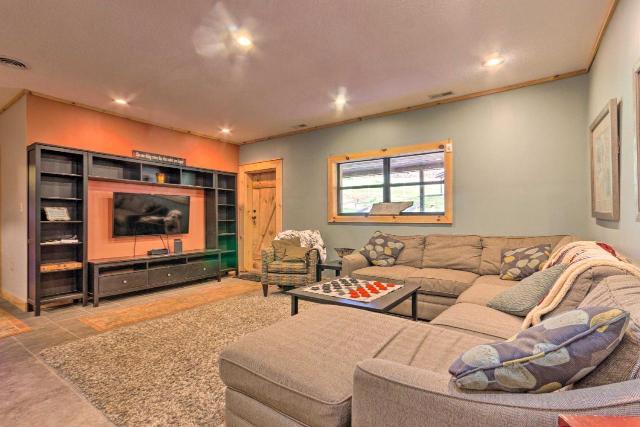 Pet-Friendly Blue Ridge, Cherokee Forest Retreat! Greeneville Kültér fotó