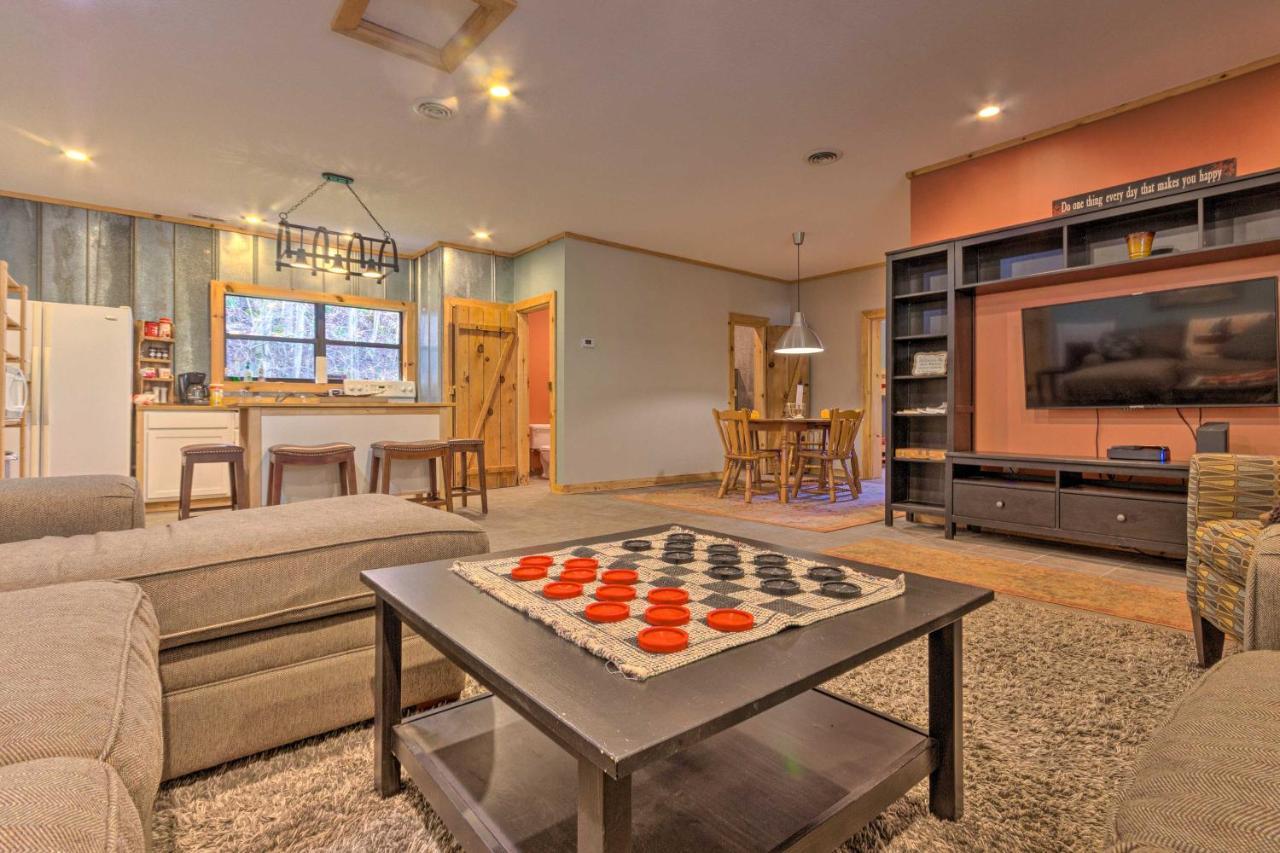 Pet-Friendly Blue Ridge, Cherokee Forest Retreat! Greeneville Kültér fotó